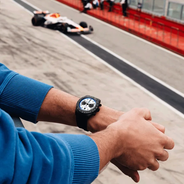 Black Bay Chrono | 79377KN | Carbon Composite | M79377KN-0001 | Tudor Official Retailer - Siam Swiss