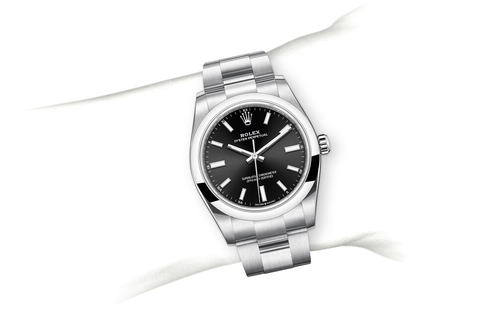 Rolex Oyster Perpetual | 124200 | Oyster Perpetual 34 | Dark dial | Bright black dial | Oystersteel | The Oyster bracelet | m124200-0002 | Women Watch | Rolex Official Retailer - Siam Swiss