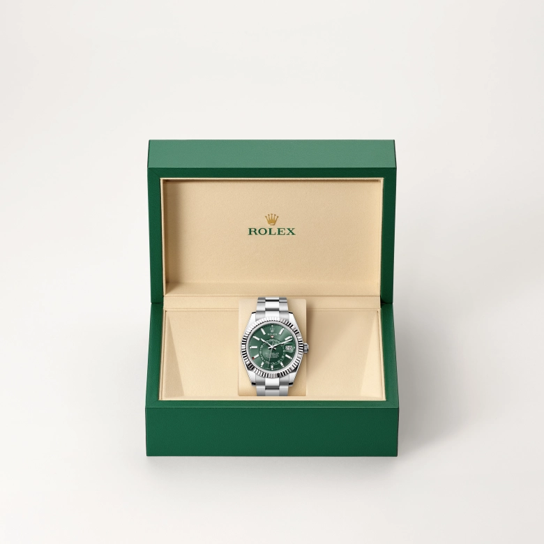 Rolex Sky-Dweller in White Rolesor - การผสมผสานระหว่าง Oystersteel และทองคำขาว, M336934-0001 - Siam Swiss